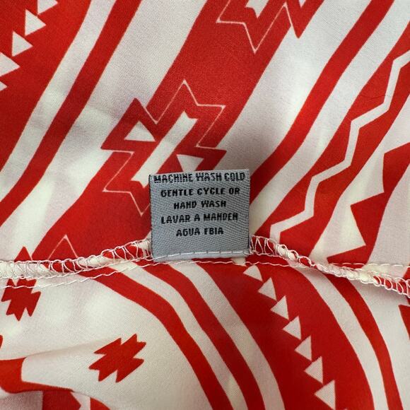 VERY J Red White Tribal Print Short Sleeve Button Down Blouse L - Picture 5 of 6
